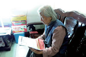 曾得到毛主席周總理接見的女話務(wù)員