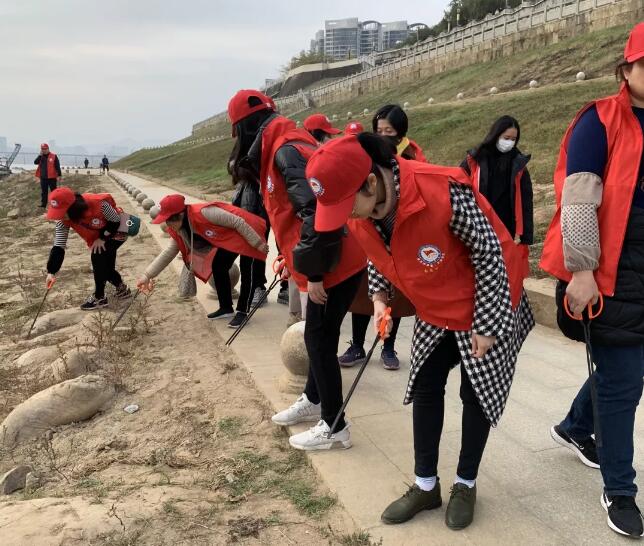 梧州市總工會組織開展“美麗家園”環(huán)保新春文明實(shí)踐志愿服務(wù)活動