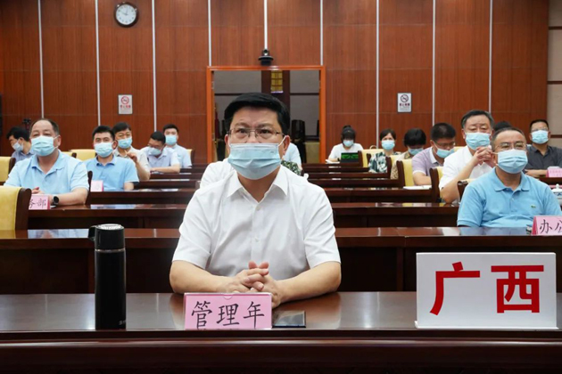 管理年參加首屆大國工匠創(chuàng)新交流大會開幕式廣西分會場