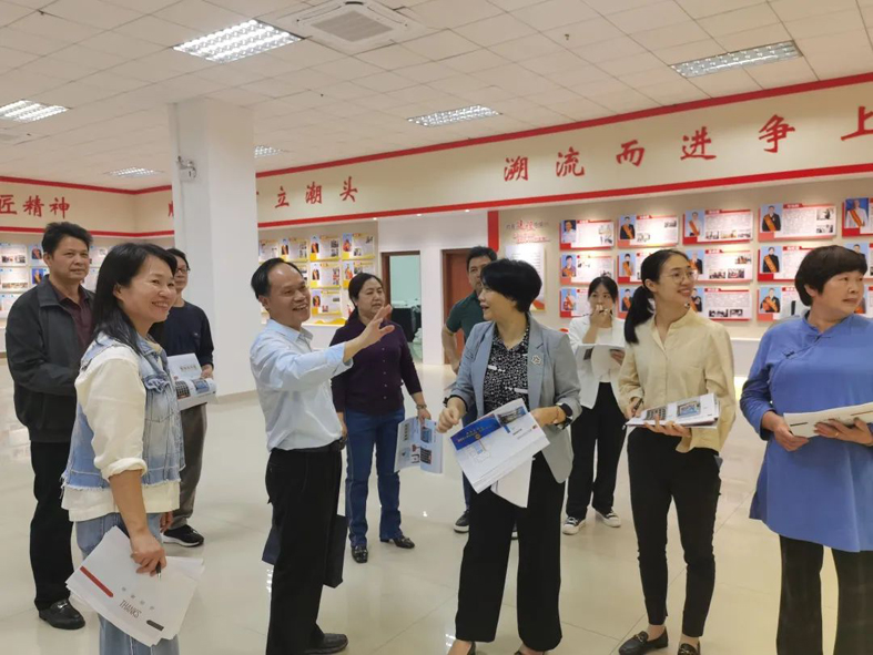 梧欽兩地工會召開六堡茶、坭興陶勞模工匠 聯(lián)盟創(chuàng)新成果展籌備交流會