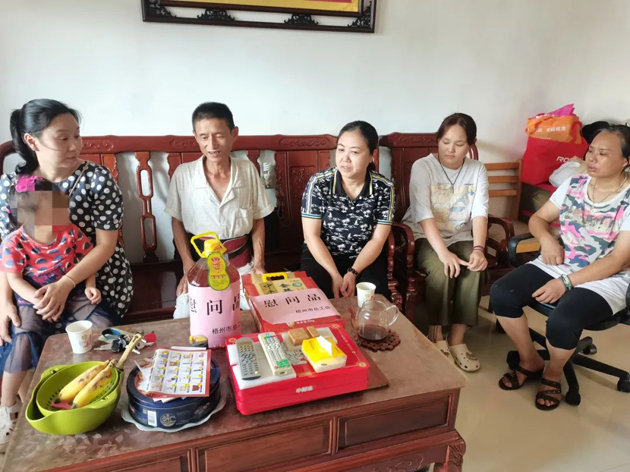 心系困難殘疾職工 用心傳遞關懷溫暖