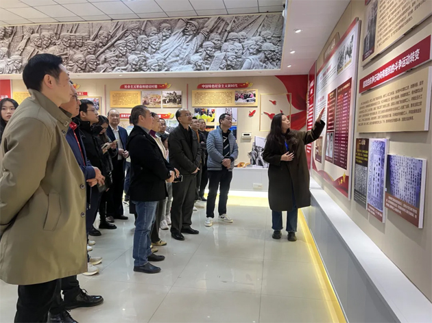 市茶業(yè)商會和僑商商會等商協(xié)會到市職工之家參觀交流