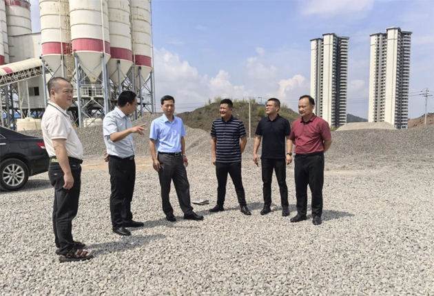 精準把脈加快推進│ 梧州市總工會赴藤縣、岑溪市指導縣級工人文化宮項目建設工作