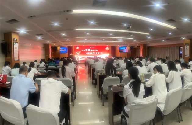 梧州郵政舉辦“傳承勞模精神火種，點燃梧郵發(fā)展引擎”2025 年勞模先進事跡宣講會