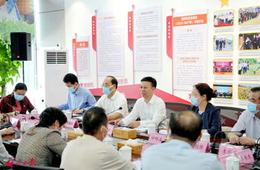 聚焦“三原六茶”做大做強(qiáng)六堡茶產(chǎn)業(yè)丨蔣連生深入梧州六堡茶企業(yè)宣傳學(xué)習(xí)黨的二十大精神