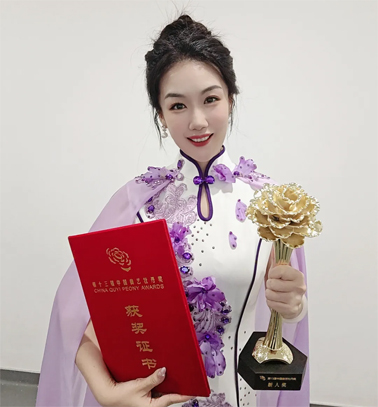 以“非遺”傳唱“非遺” ！梧州粵曲演員鐘杏沂摘“牡丹”